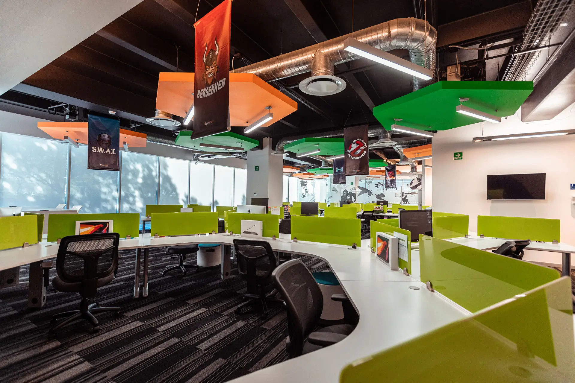 Stock Corporativo - WebHex_Port_Foto_Stock_3.webp